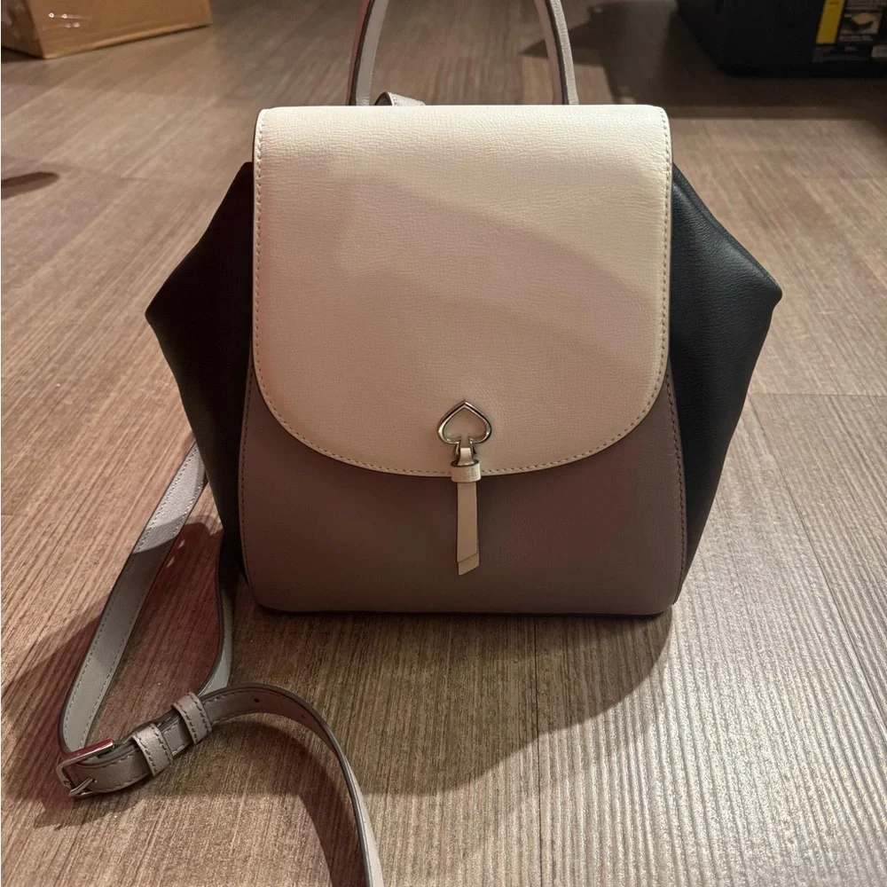 KATE SPADE ADEL MEDIUM FLAP BACKPACK — Three-Tone Leather- Cream,Taupe,Black - Picture 3 of 14